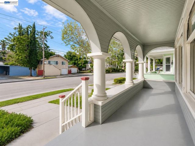 335 E Saint John, San Jose, CA 95112