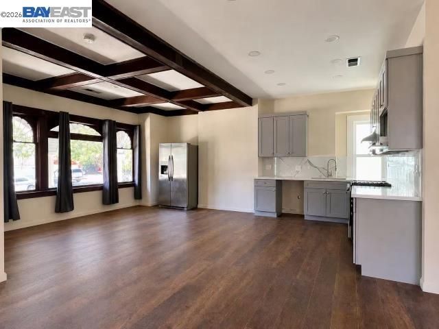 335 E Saint John, San Jose, CA 95112