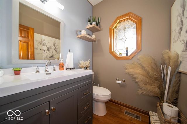 1145 Forest Commons Drive, Avon, IN 46123