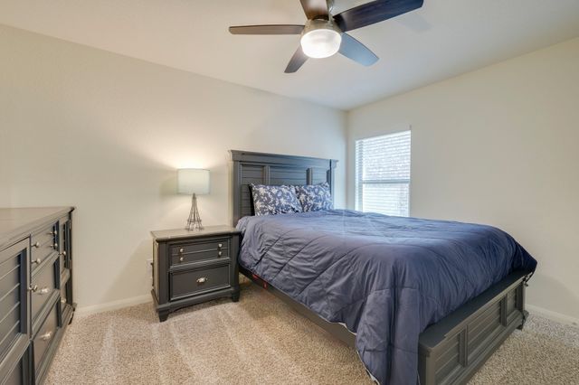 112 Bovine Drive, Newark, TX 76071