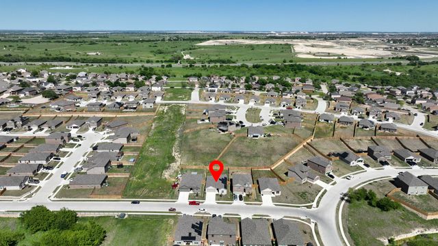 112 Bovine Drive, Newark, TX 76071