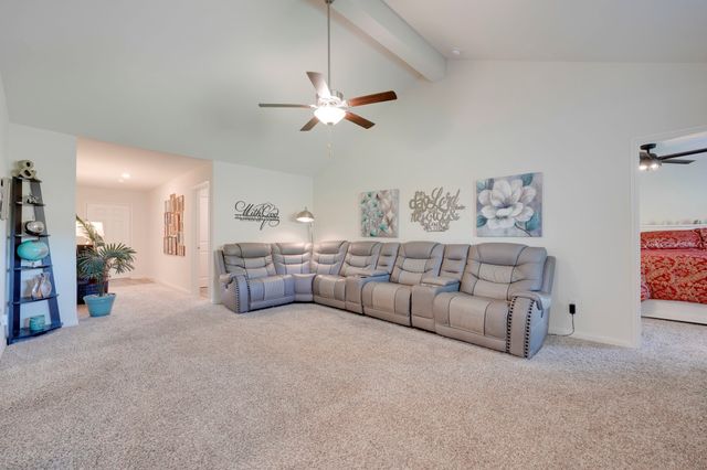 112 Bovine Drive, Newark, TX 76071