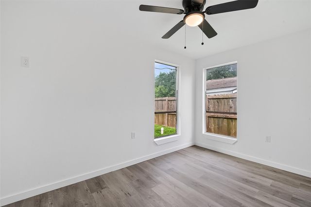 4933 Doolittle Boulevard, Houston, TX 77033