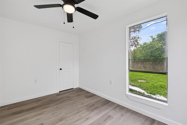 4933 Doolittle Boulevard, Houston, TX 77033