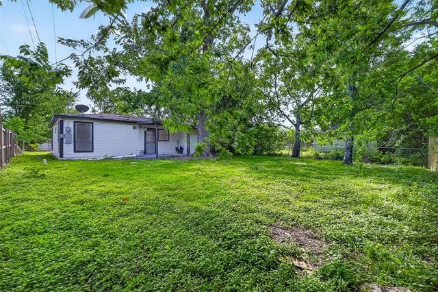 4933 Doolittle Boulevard, Houston, TX 77033