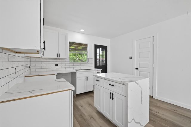 4933 Doolittle Boulevard, Houston, TX 77033