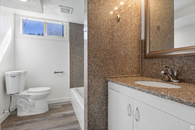 732 E 1000 S, Clearfield, UT 84015