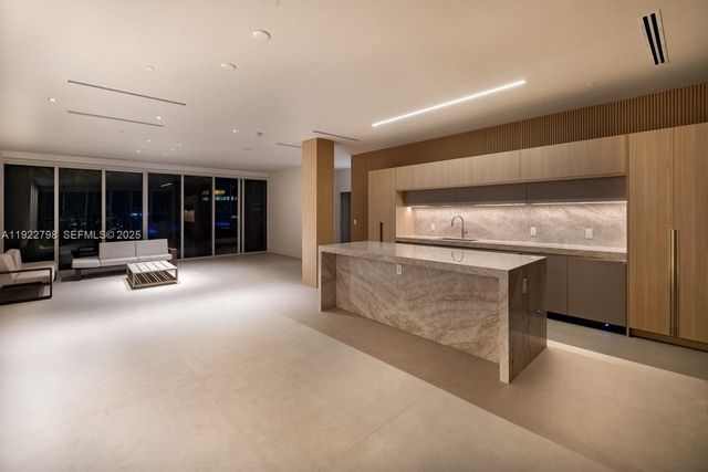 465 Brickell Avenue 5701, Miami, FL 33131