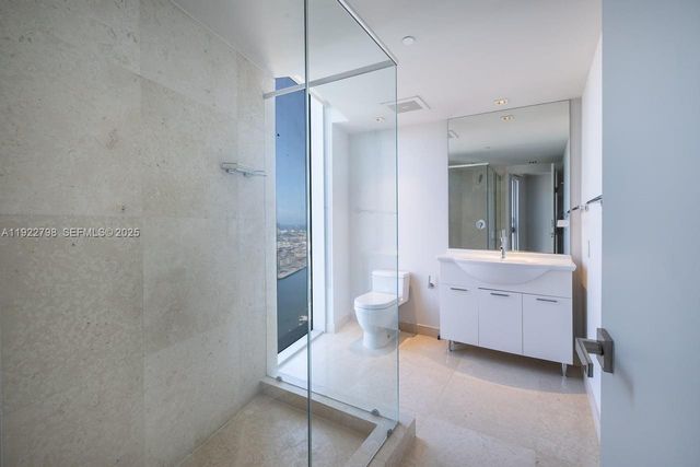 465 Brickell Avenue 5701, Miami, FL 33131