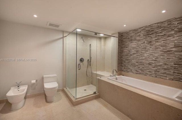 465 Brickell Avenue 5701, Miami, FL 33131