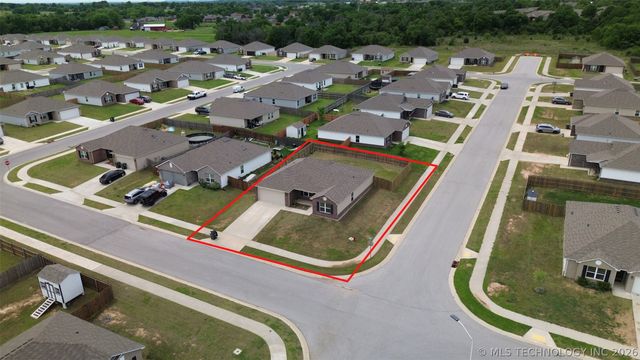 2001 S Lubbock Drive, Claremore, OK 74019