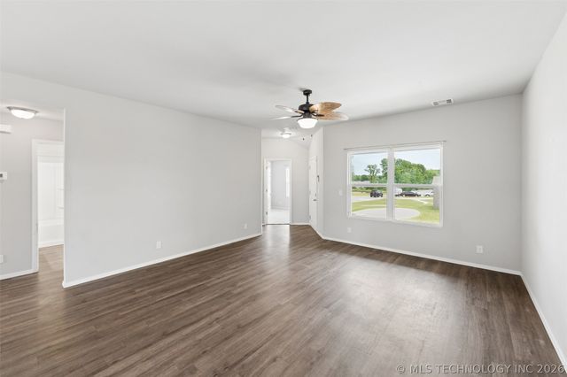 2001 S Lubbock Drive, Claremore, OK 74019