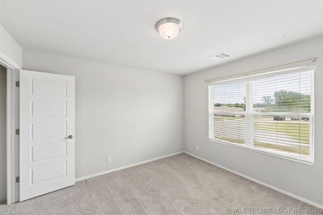 2001 S Lubbock Drive, Claremore, OK 74019