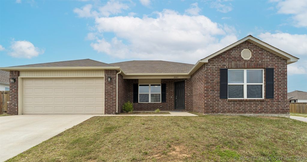 2001 S Lubbock Drive, Claremore, OK 74019
