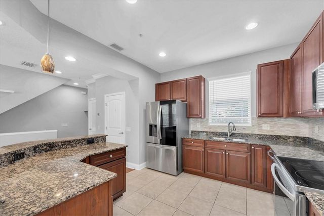 209 ROCK GARDEN PLACE, Tampa, FL 33609