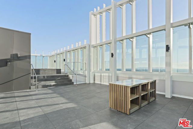 230 W Olympic Boulevard PH 1, Los Angeles, CA 90015