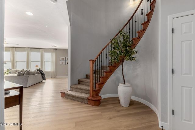 6886 S EMERALD Place, Chandler, AZ 85249
