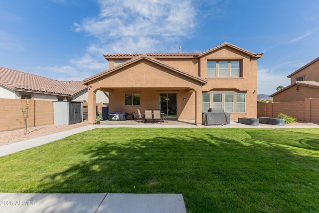 6886 S EMERALD Place, Chandler, AZ 85249