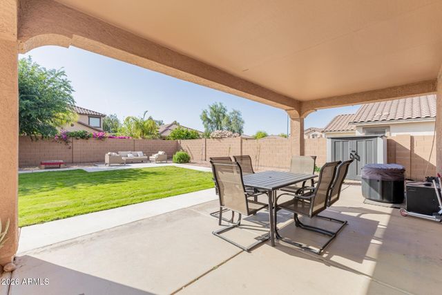 6886 S EMERALD Place, Chandler, AZ 85249