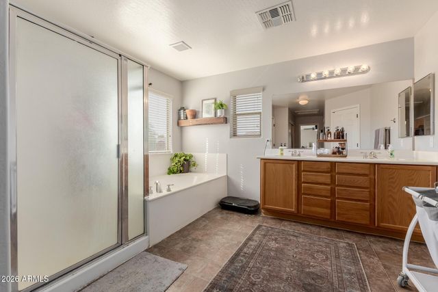 6886 S EMERALD Place, Chandler, AZ 85249