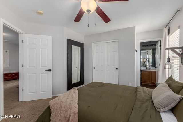 6886 S EMERALD Place, Chandler, AZ 85249