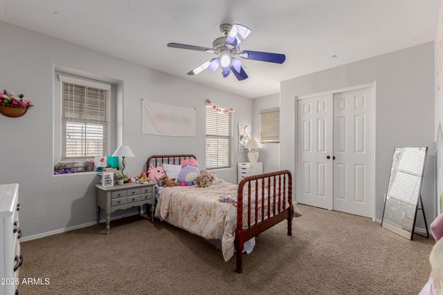 6886 S EMERALD Place, Chandler, AZ 85249