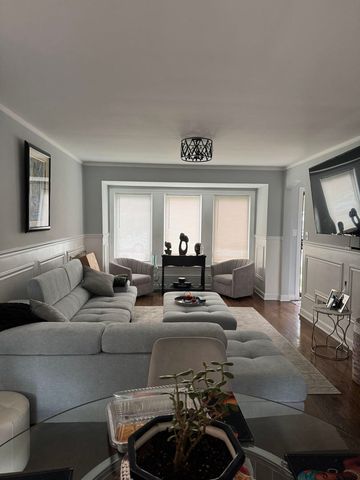 8728 S Merrill Avenue, Chicago, IL 60617