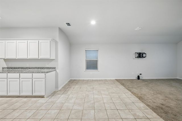 624 Whitecomb Lane, Justin, TX 76247