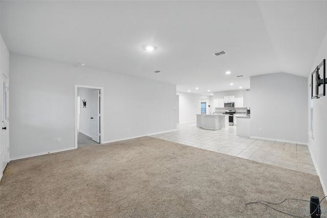 624 Whitecomb Lane, Justin, TX 76247