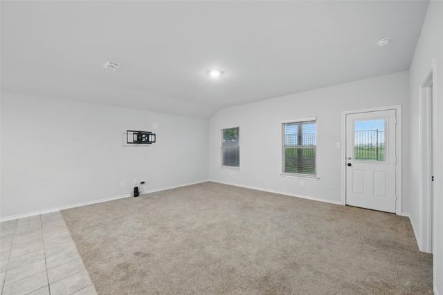 624 Whitecomb Lane, Justin, TX 76247