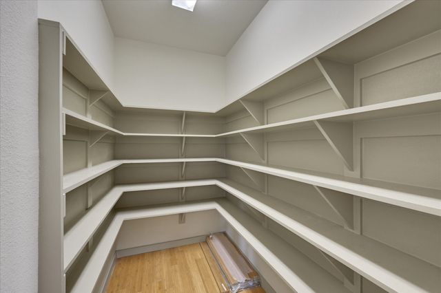 745 Cannen John Lane, Dallas, TX 75204