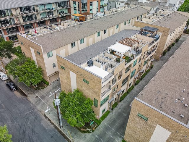 745 Cannen John Lane, Dallas, TX 75204