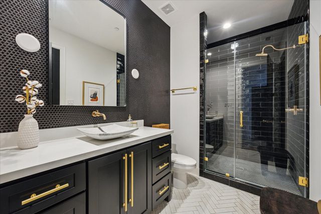 819 Blackshire Lane, Houston, TX 77055