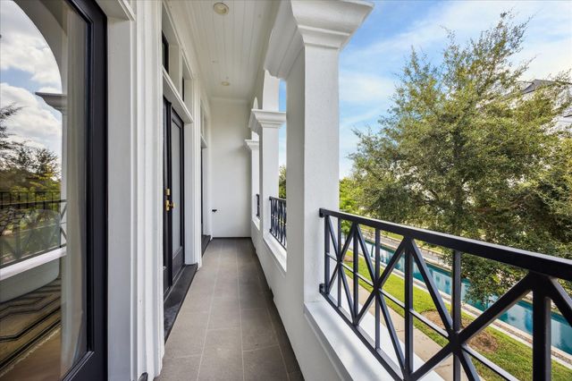 819 Blackshire Lane, Houston, TX 77055