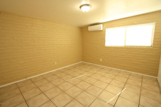 3869 E Glenn Street, Tucson, AZ 85716