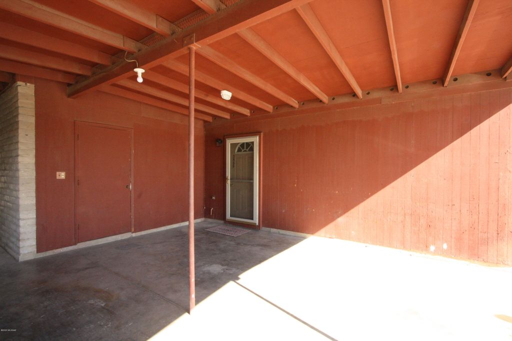3869 E Glenn Street, Tucson, AZ 85716