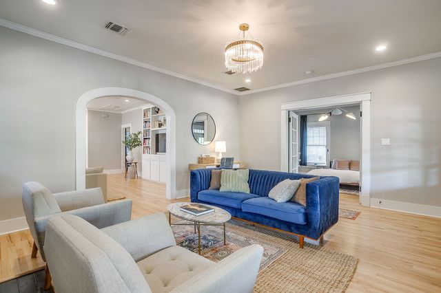 1903 College Avenue, Fort Worth, TX 76110