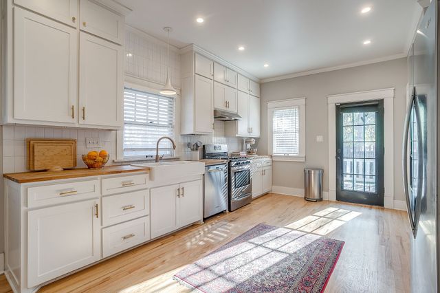 1903 College Avenue, Fort Worth, TX 76110