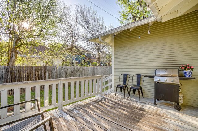 1903 College Avenue, Fort Worth, TX 76110