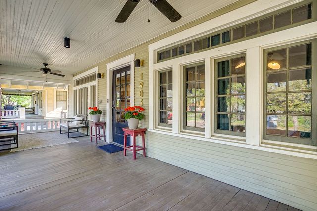 1903 College Avenue, Fort Worth, TX 76110