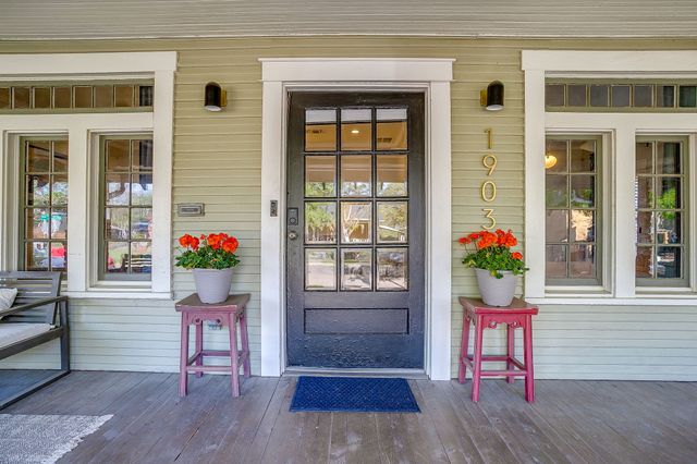 1903 College Avenue, Fort Worth, TX 76110