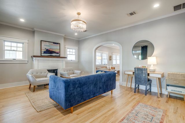 1903 College Avenue, Fort Worth, TX 76110