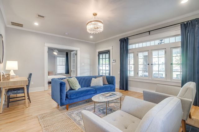 1903 College Avenue, Fort Worth, TX 76110