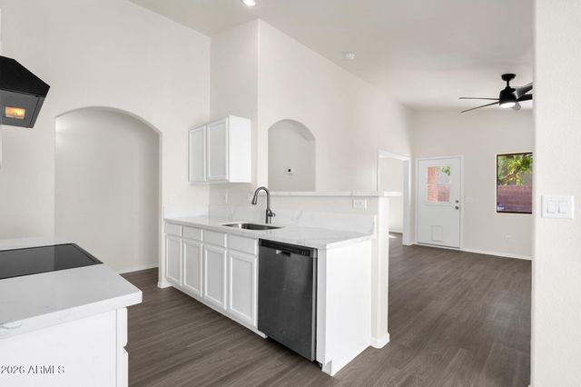 12901 W WINDSOR Avenue, Avondale, AZ 85392