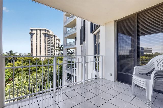 2000 Towerside Ter 709, Miami, FL 33138