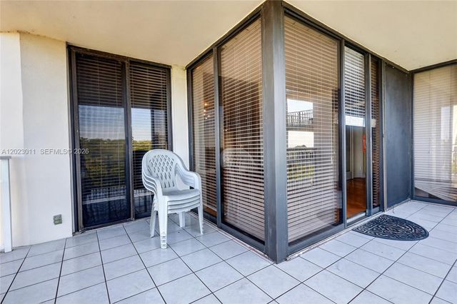 2000 Towerside Ter 709, Miami, FL 33138