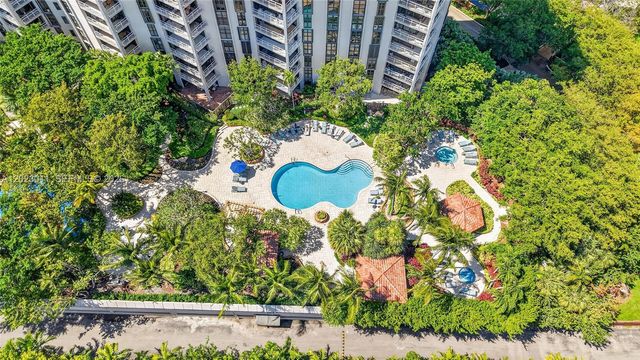 2000 Towerside Ter 709, Miami, FL 33138