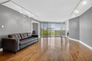 2000 Towerside Ter 709, Miami, FL 33138
