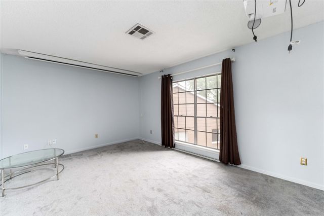 8111 Ivan Reid Drive, Houston, TX 77040