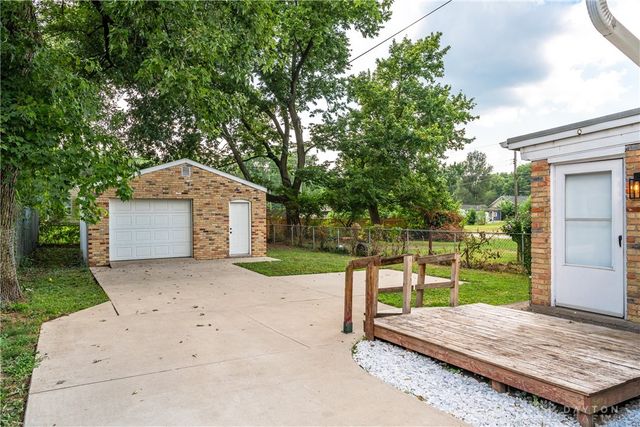 1702 Glenwood Avenue, Middletown, OH 45044